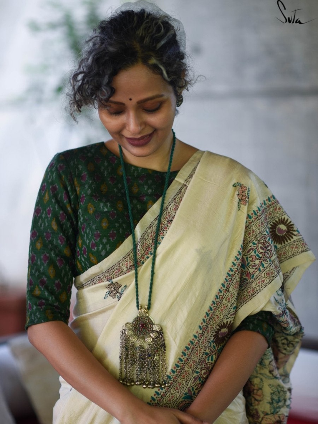 

Suta Women Green Woven Design Saree Blouse