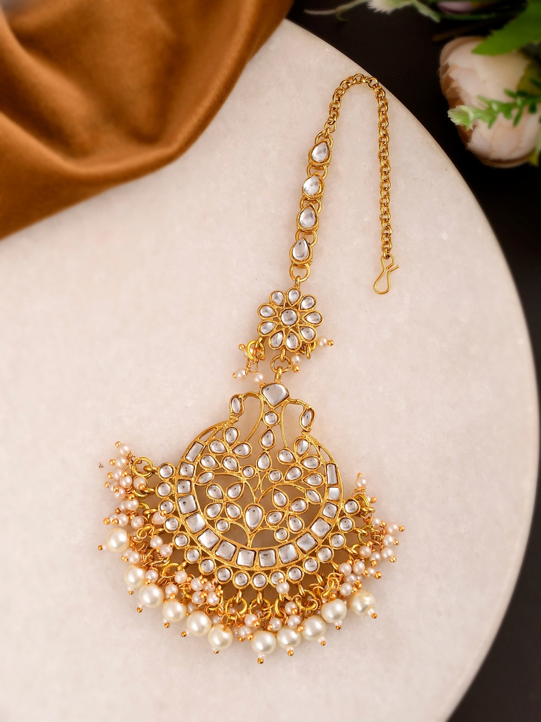 

Shoshaa Gold-Plated Handcrafted Kundan-Studded Maang Tikka With Pearl