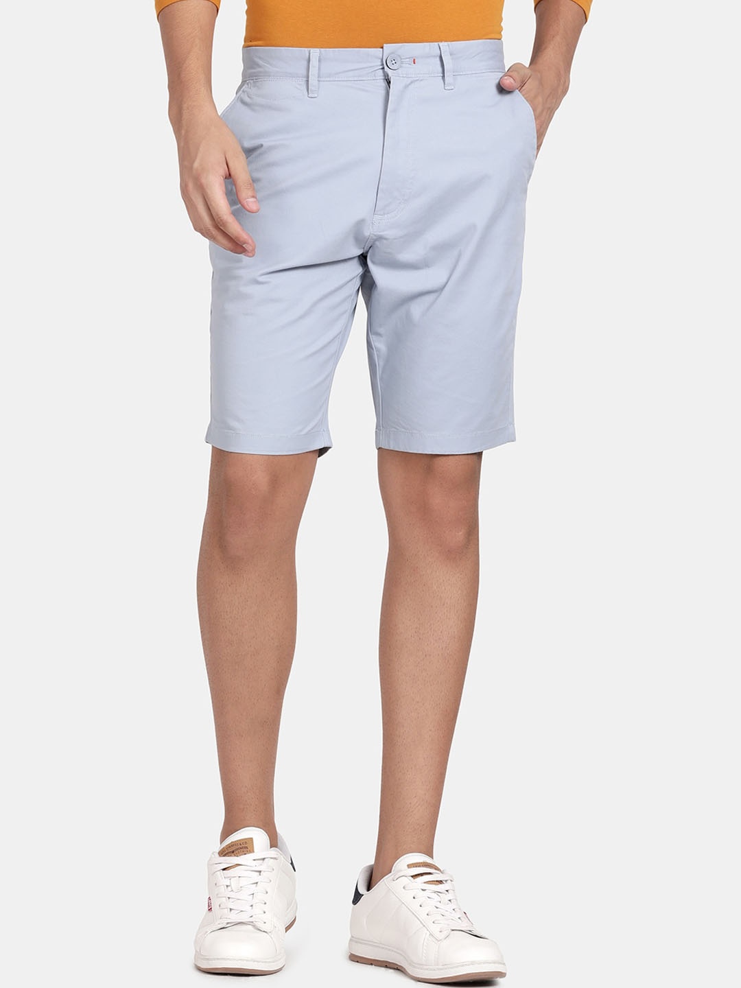 

t-base Men Blue Solid Cotton Chino Shorts