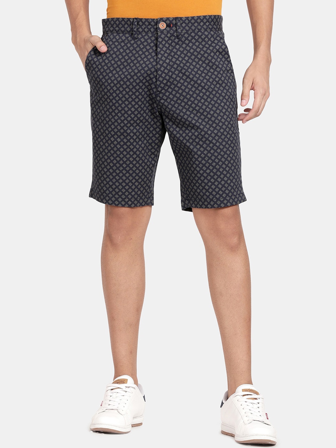 

t-base Men Navy Blue Printed Cotton Chino Shorts
