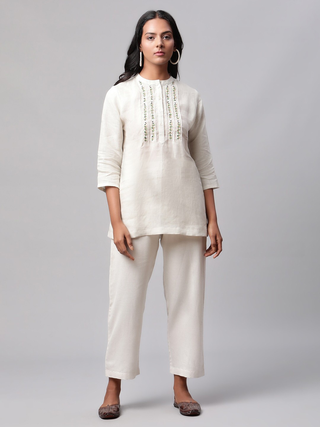 

Linen Club Woman Linen Mandarin Collar Embroidered Tunic, Off white