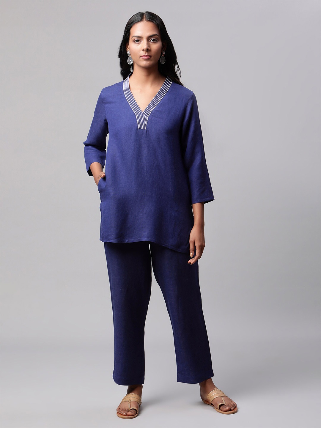 

Linen Club Woman Navy Blue Linen Tunic