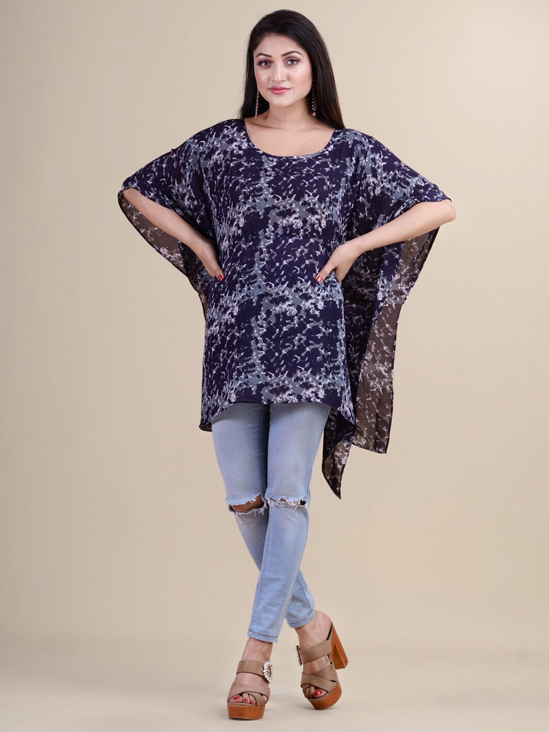 

Laa Calcutta Women Blue & Grey Printed Kaftan Tunic