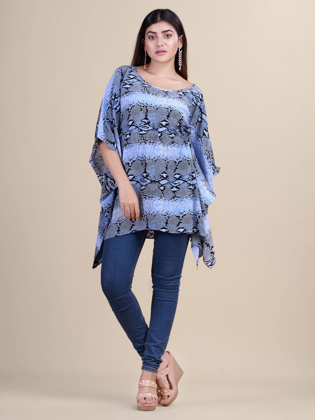 

Laa Calcutta Black & Black Printed Kaftan Tunic