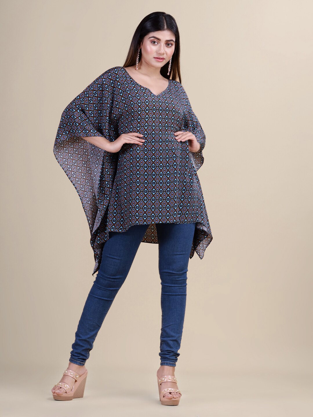 

Laa Calcutta Multicoloured Printed Kaftan Tunic, Multi