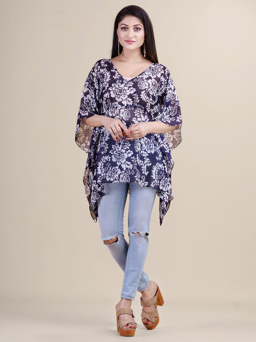 

Laa Calcutta White & Navy Blue Printed Kaftan Tunic