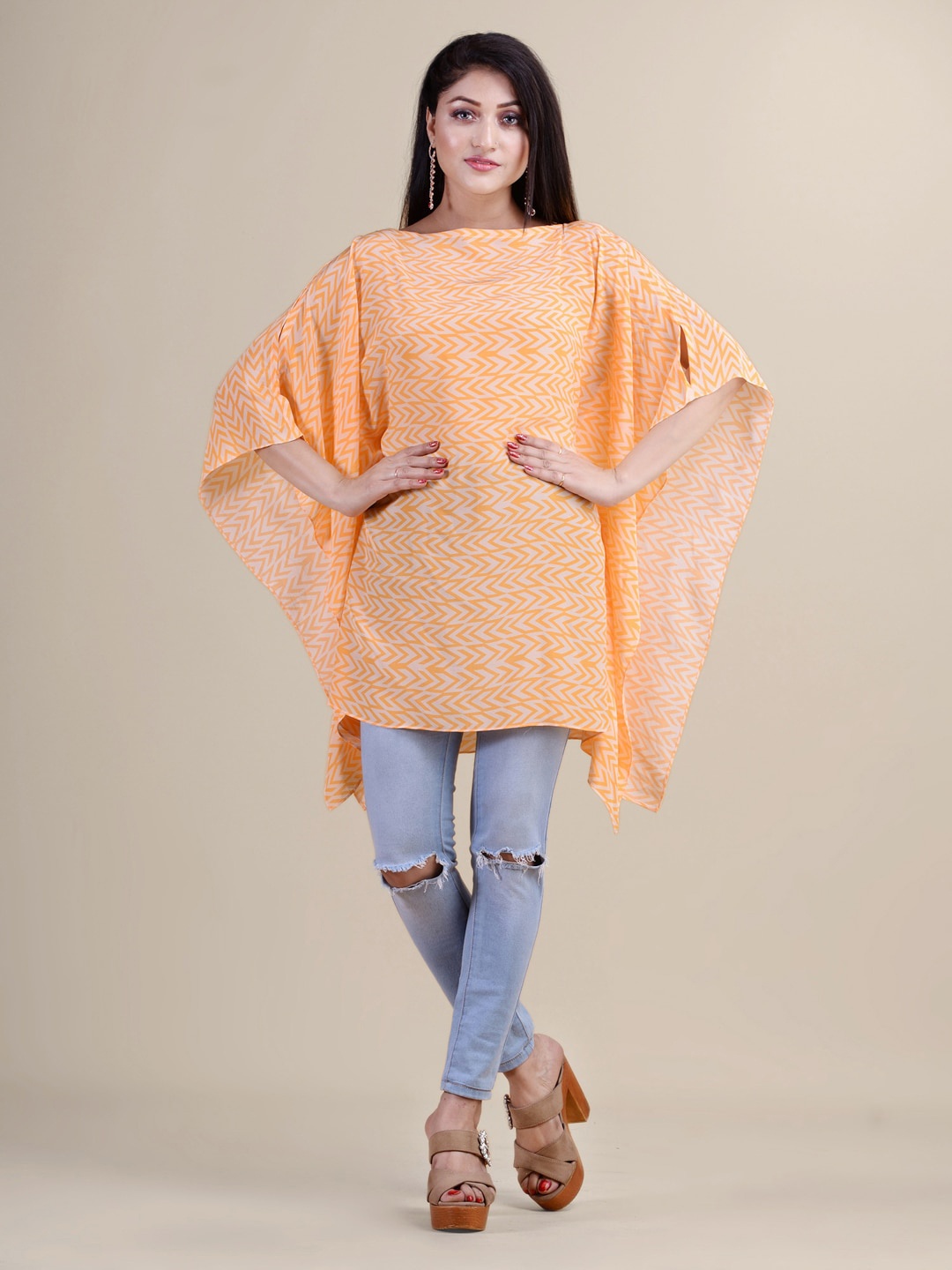 

Laa Calcutta Women Yellow Boat Neck Printed Kaftan Tunic