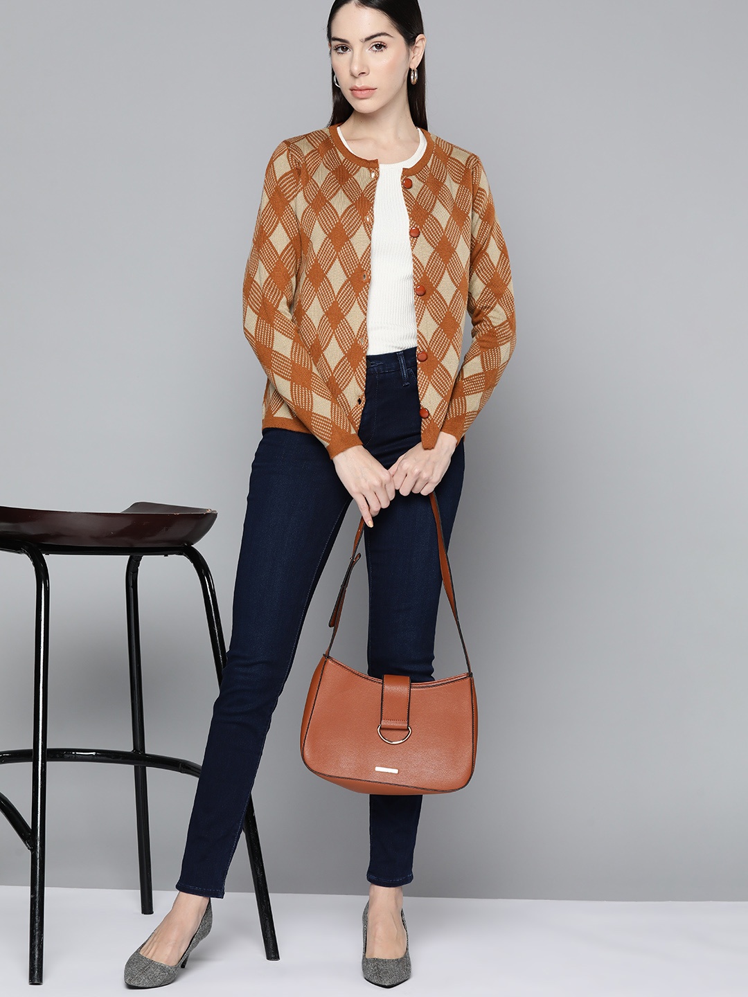 

Chemistry Women Rust Brown & Beige Geometric Patterned Cardigan