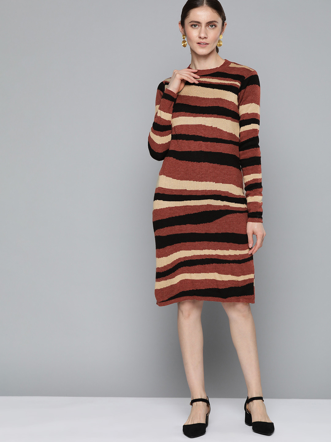 

Chemistry Women Rust Brown & Black Abstract Self-Design Sweater Dress