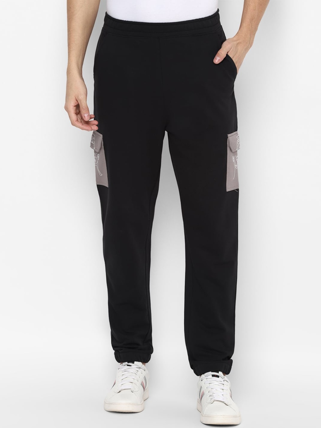 

FOREVER 21 Men Black Cargos Trousers