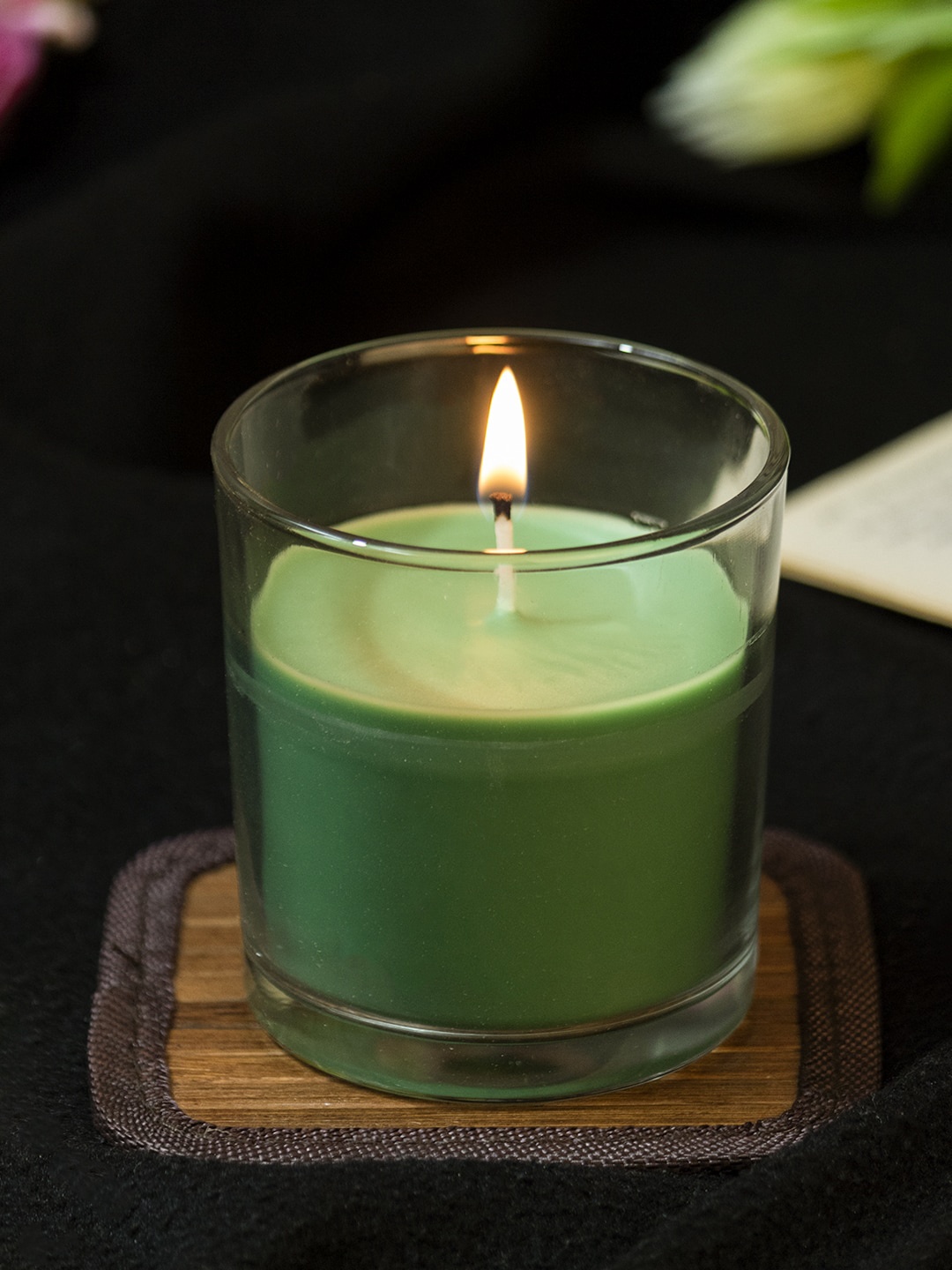 

MARKET99 Green Chamomile Candles