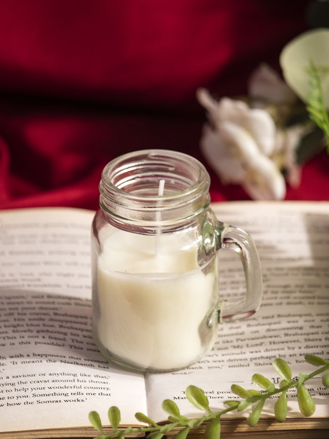 

MARKET99 White Glass White Cotton Candles