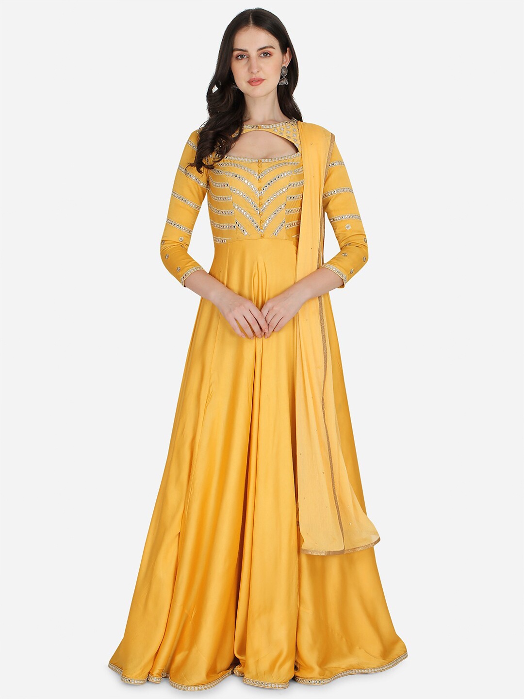 

NAKKASHI Yellow Keyhole Neck Satin Maxi Dress