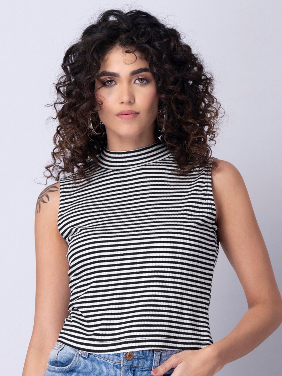 

FabAlley Black & White High Neck Striped Knitted Crop Top