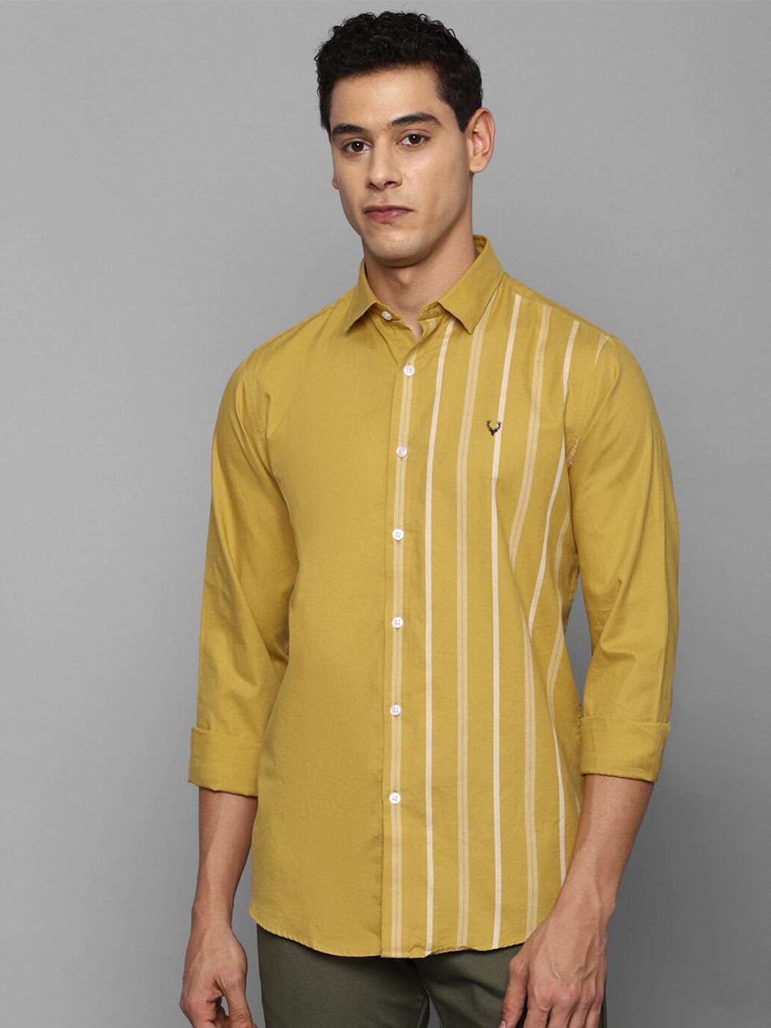 

Allen Solly Men Yellow Slim Fit Striped Casual Shirt
