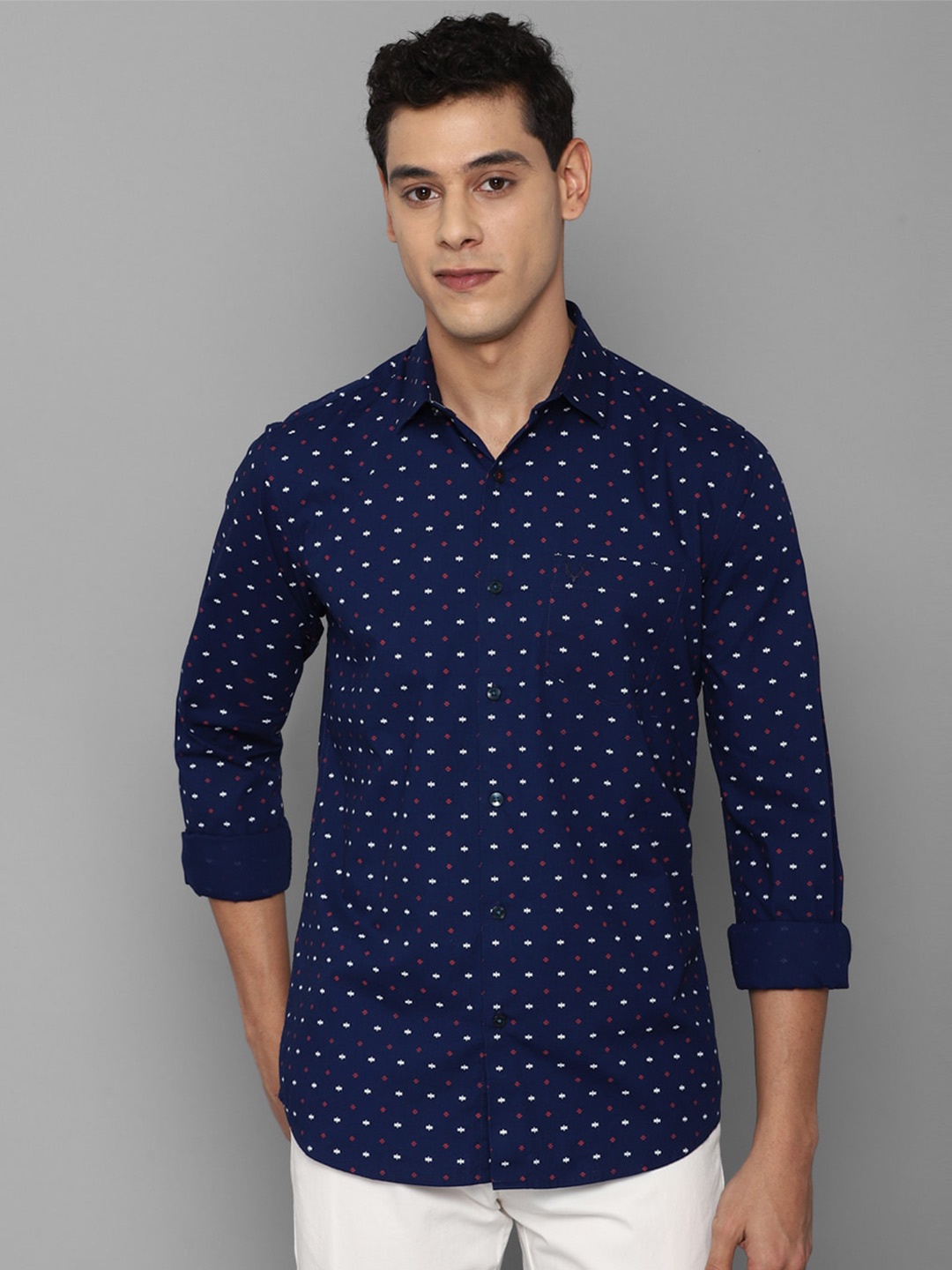 

Allen Solly Men Navy Blue Slim Fit Printed Pure Cotton Casual Shirt