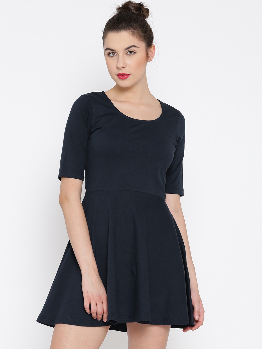 

Miss Chase Women Navy Solid Fit & Flare Dress, Navy blue