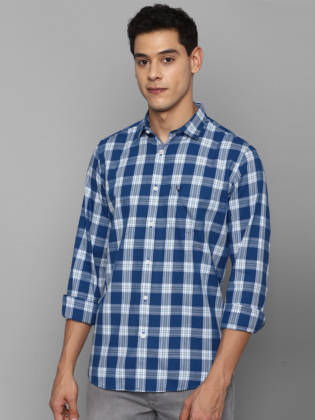 

Allen Solly Men Blue Slim Fit Buffalo Checks Checked Casual Shirt