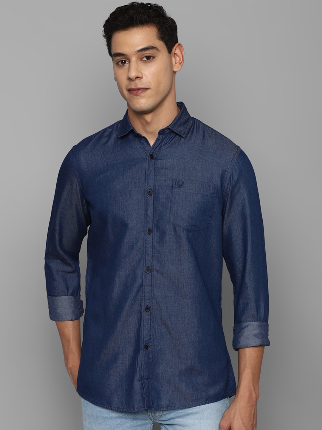 

Allen Solly Sport Men Navy Blue Pure Cotton Casual Shirt
