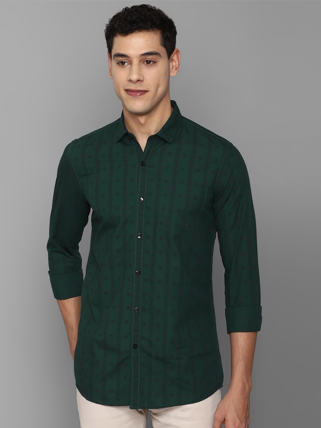 

Allen Solly Sport Men Green Checked Casual Shirt