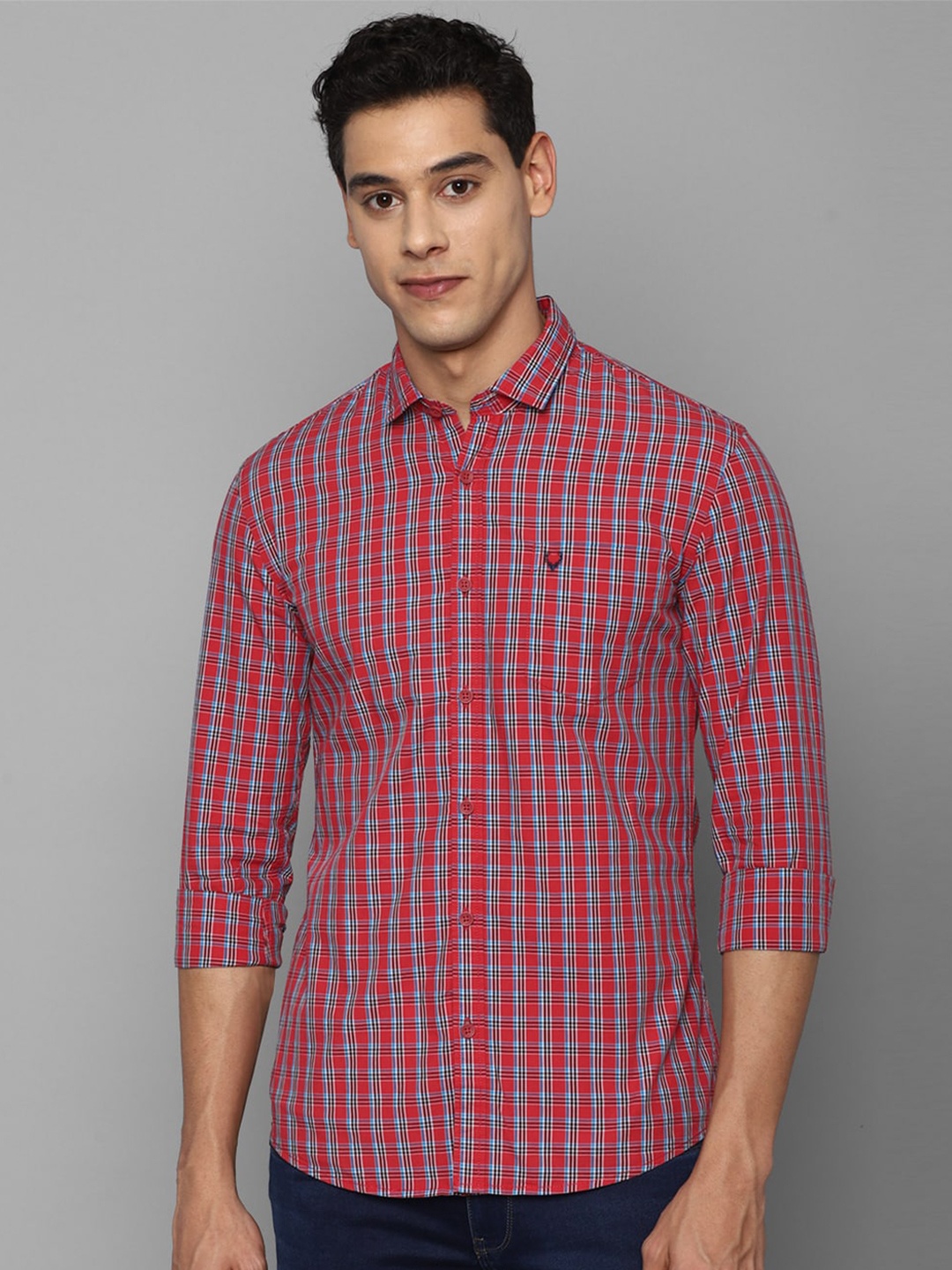 

Allen Solly Sport Men Red Slim Fit Checked Casual Shirt