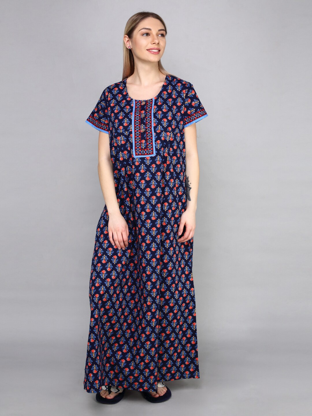 

evolove Blue Printed Maxi Nightdress