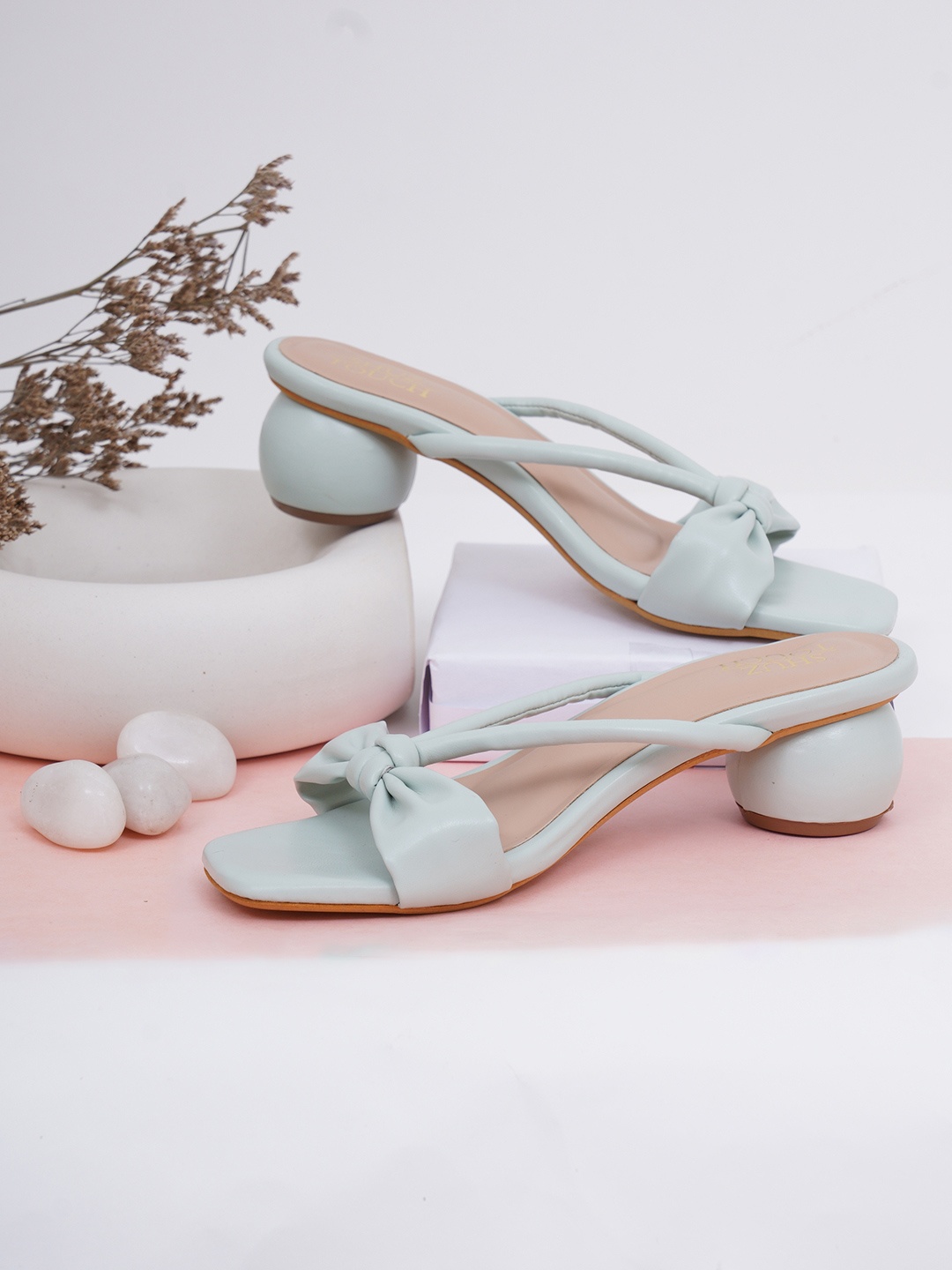 

SHUZ TOUCH Green Block Sandals