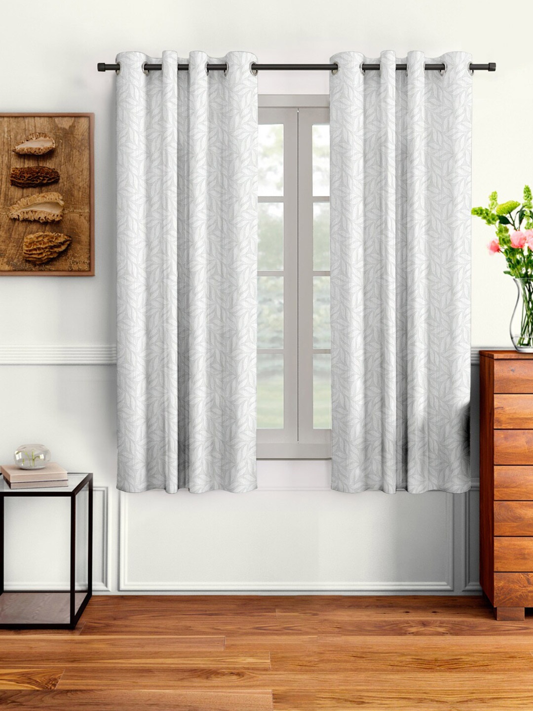 

Cortina Set of 2 White Embossed Floral Print Polyester Window Curtains