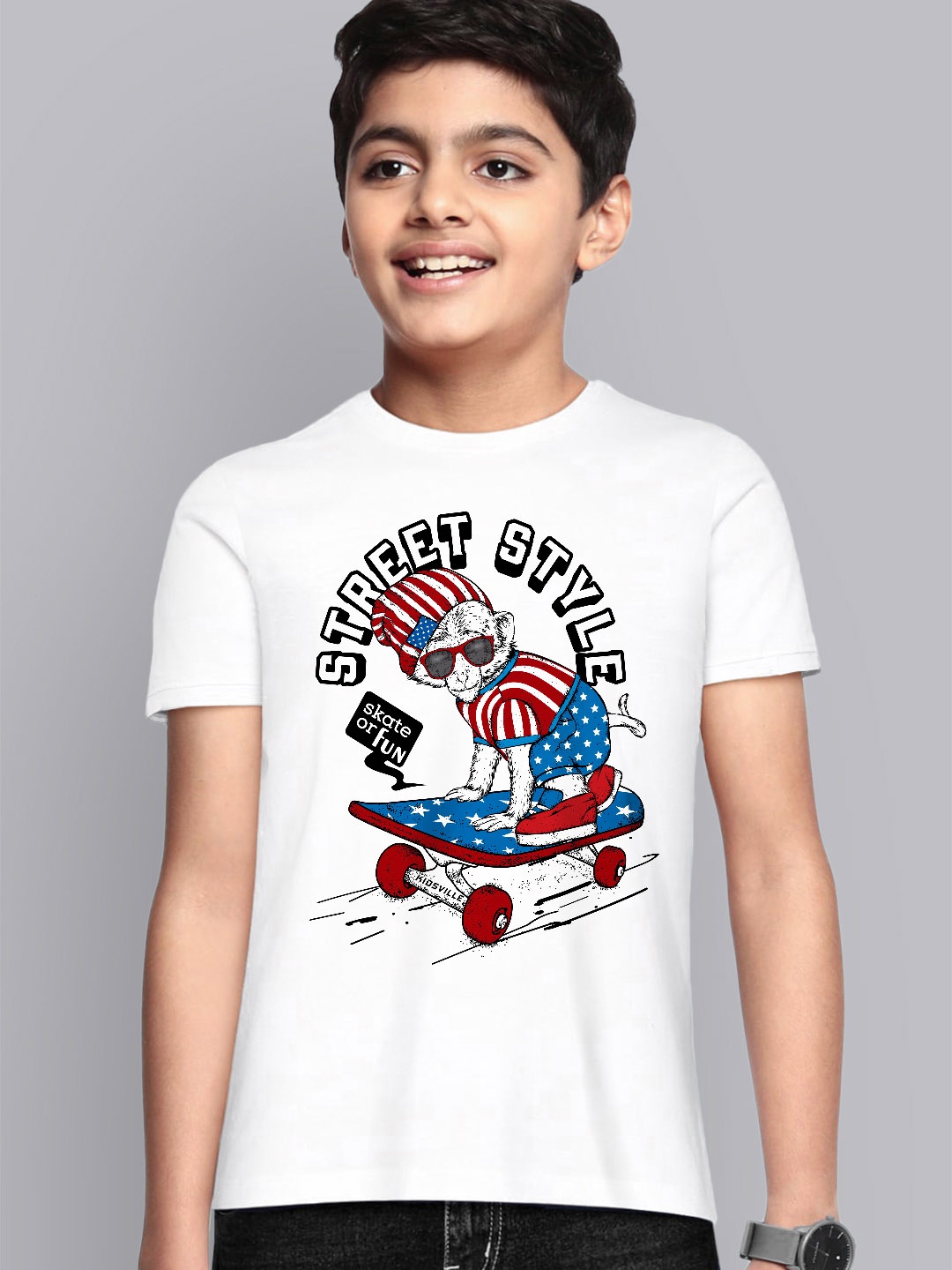 

Kids Ville Boys White Printed Pure Cotton T-shirt