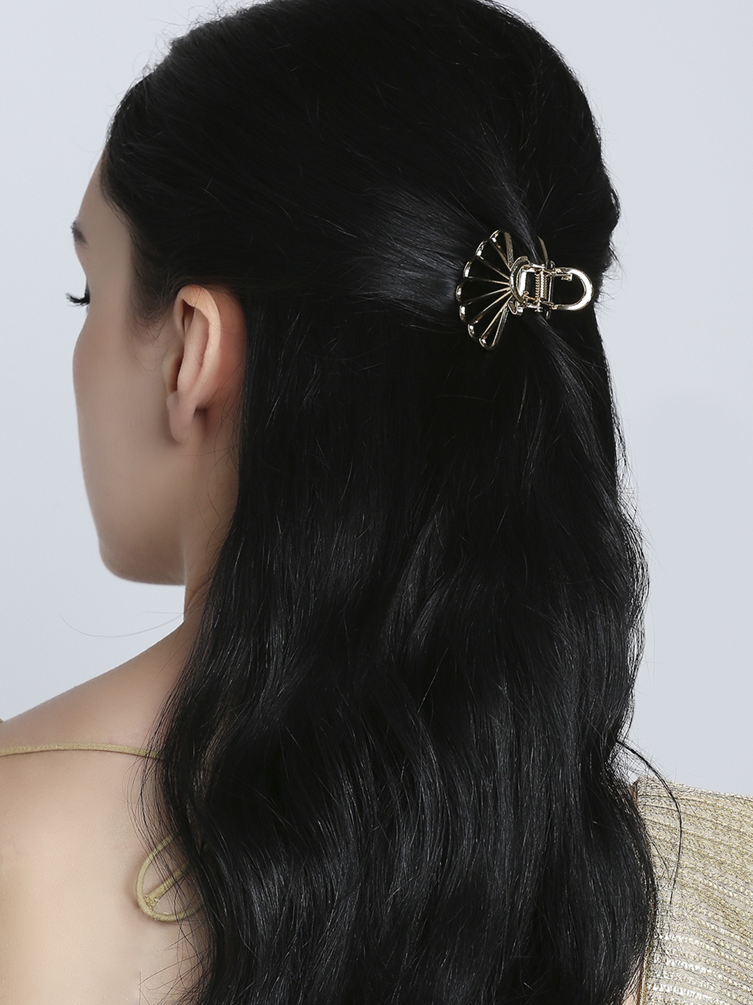 

OOMPH Women Gold-Toned Embellished Claw Clip