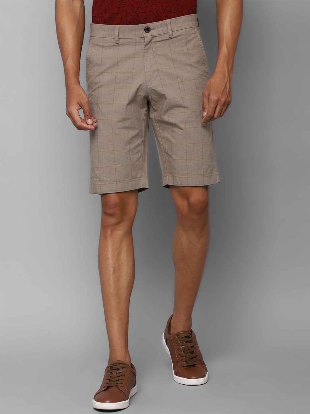 

Allen Solly Men Brown Checked Printed Slim Fit Pure Cotton Shorts