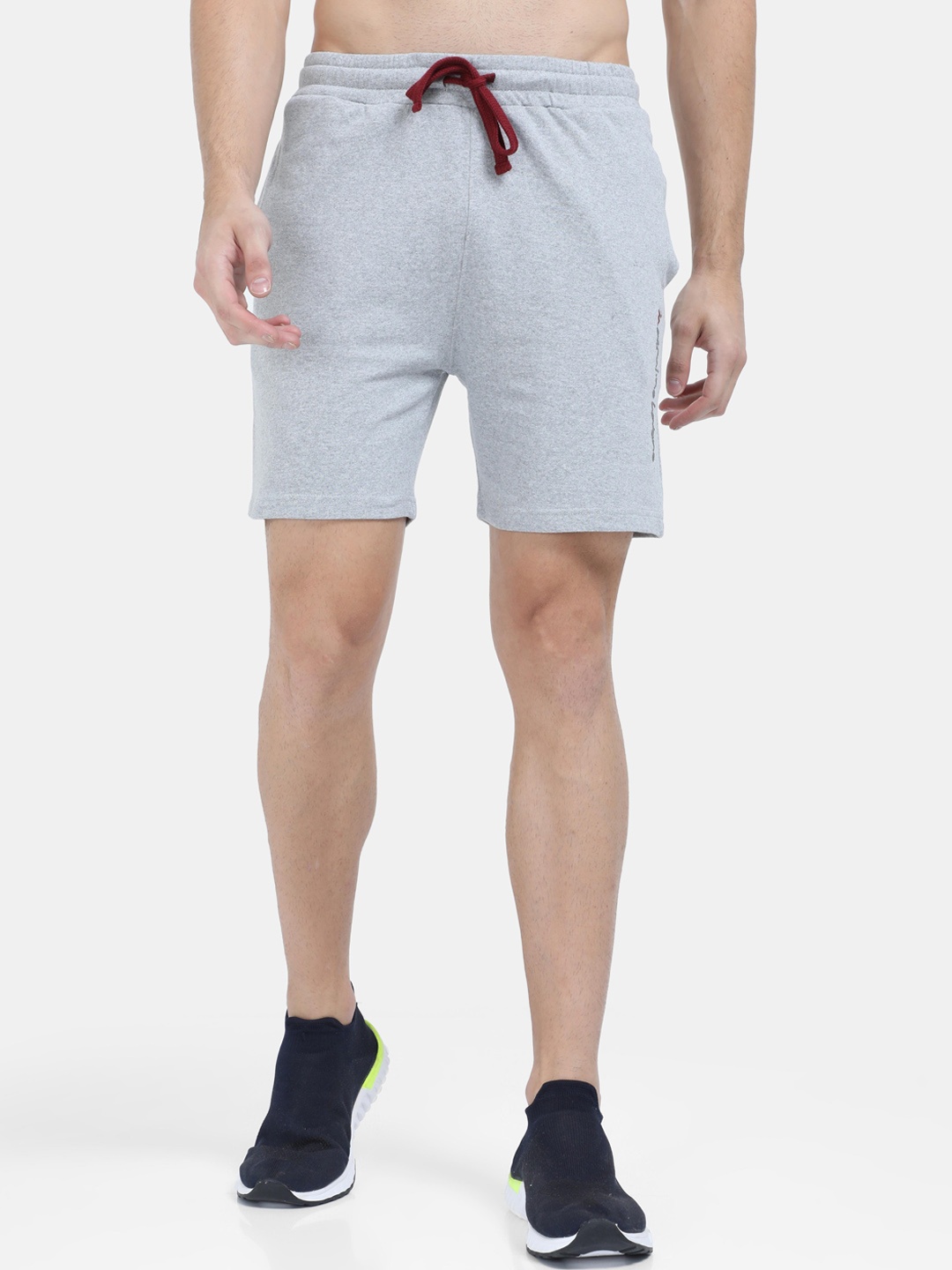 

Masculino Latino Plus Men Grey Melange Sports Shorts