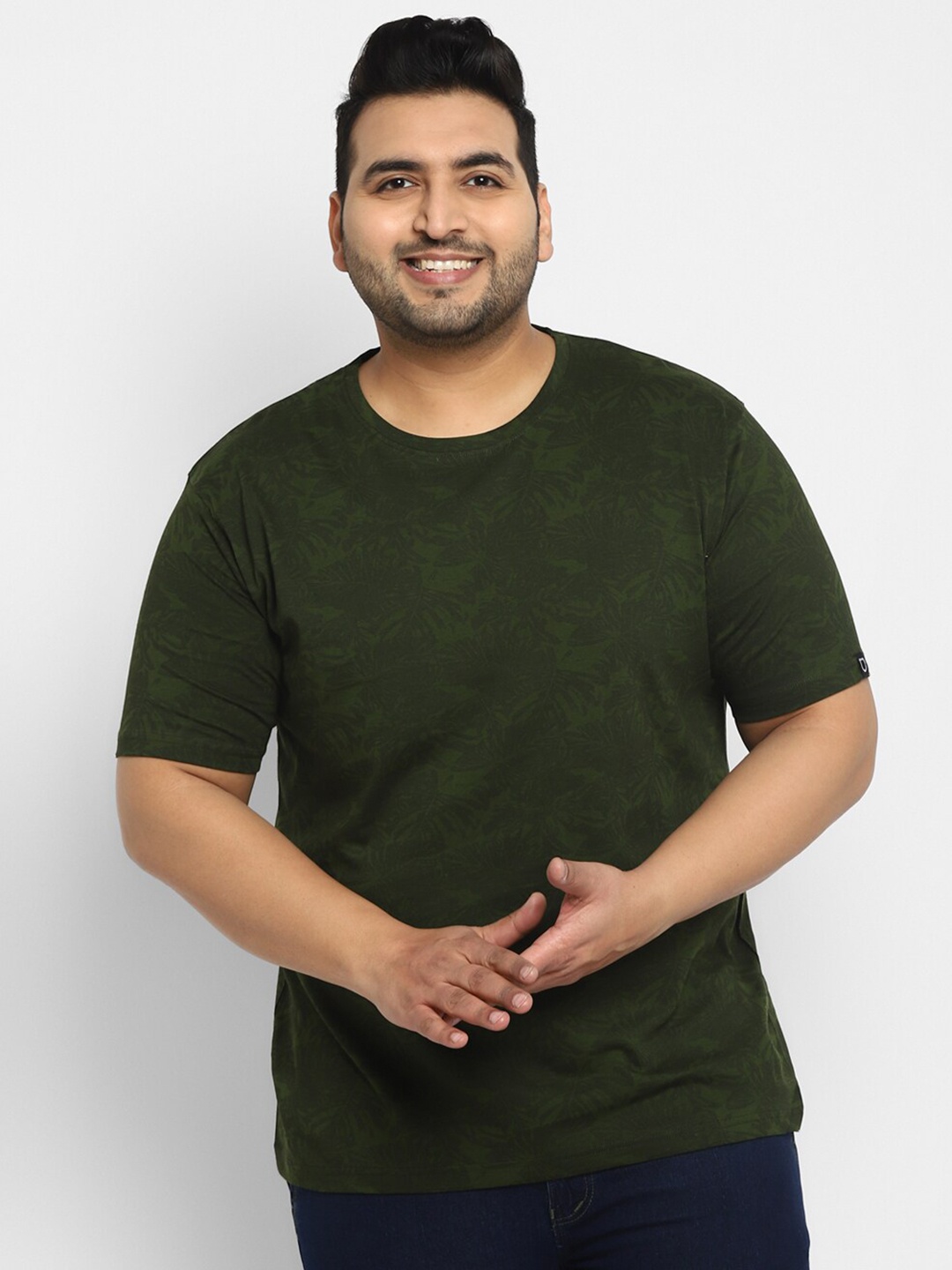 

Urbano Plus Men Plus Size Green Cotton T-shirt