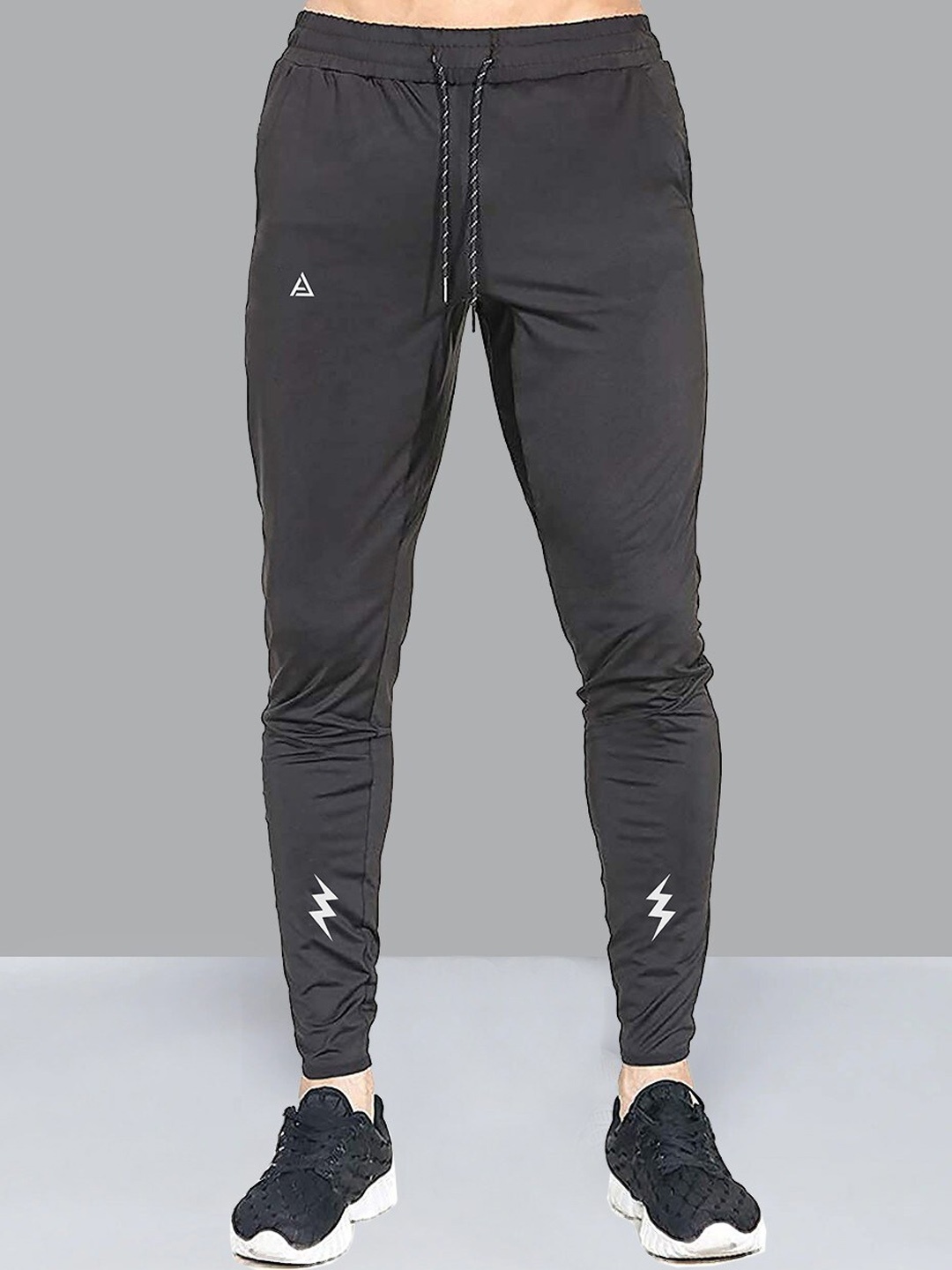 

AVOLT Men Charcoal Grey Solid Cotton Slim-Fit Joggers