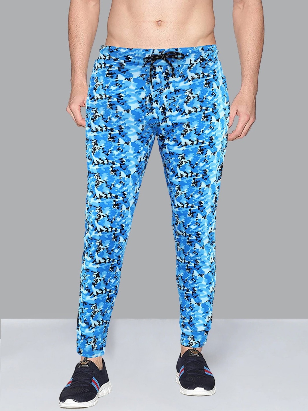 

AVOLT Men Blue Printed Cotton Slim-Fit Joggers
