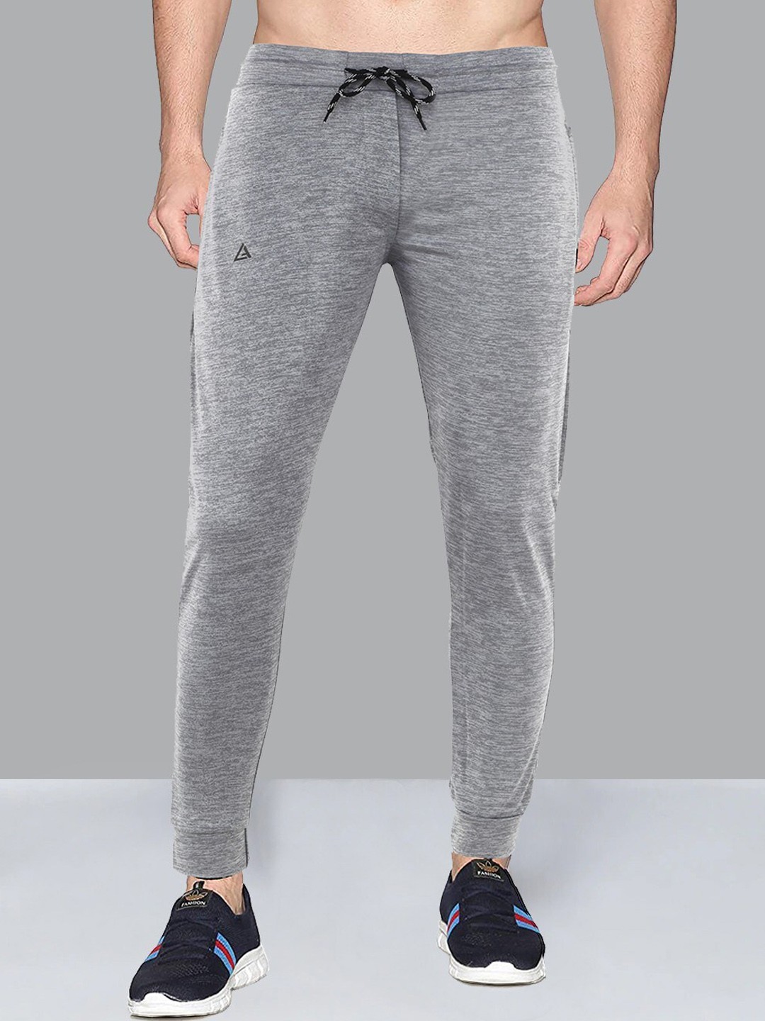 

AVOLT Men Grey Solid Slim Fit Cotton Joggers