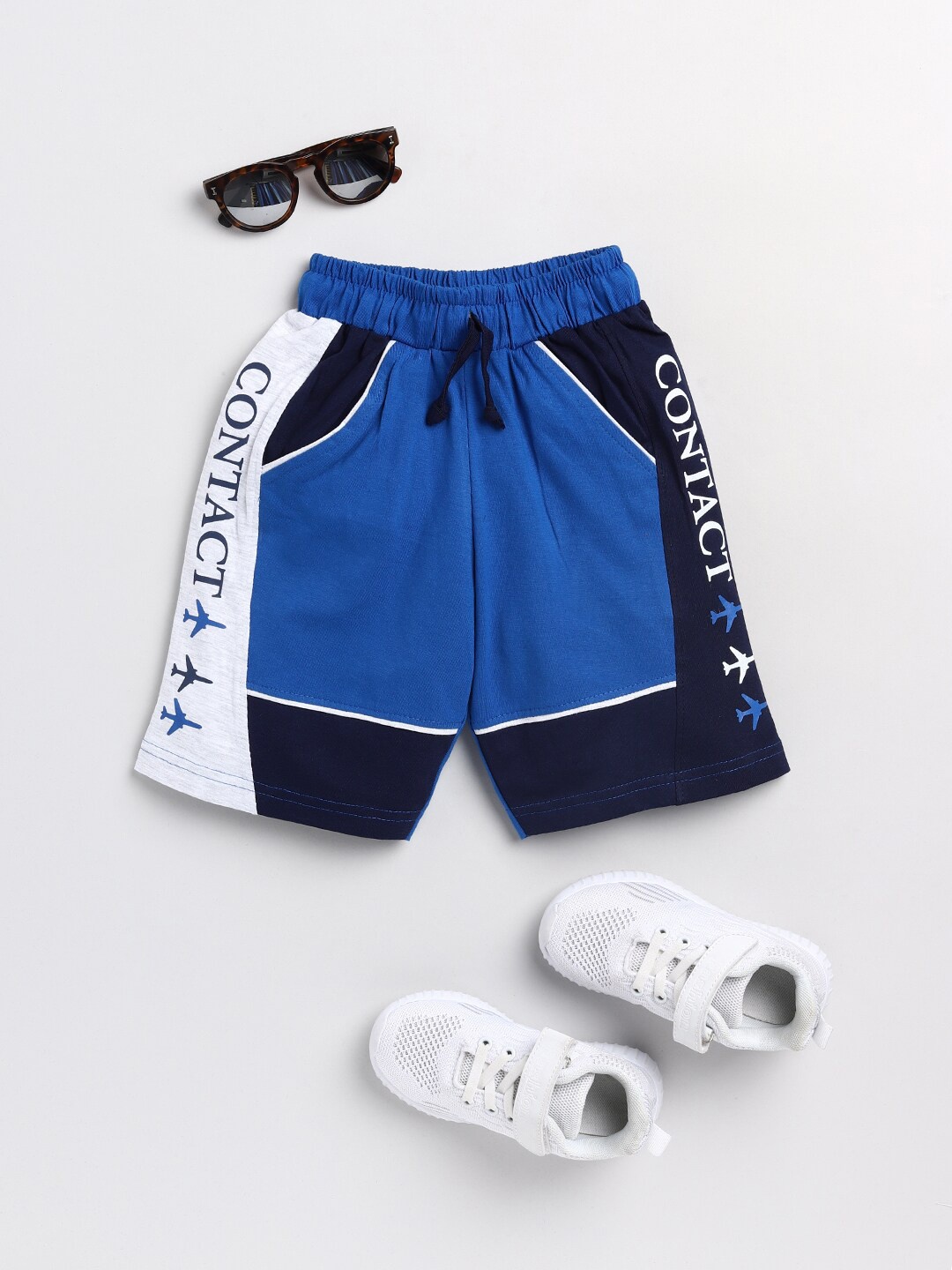 

Todd N Teen Boys Blue & Black Colourblocked Cotton Shorts