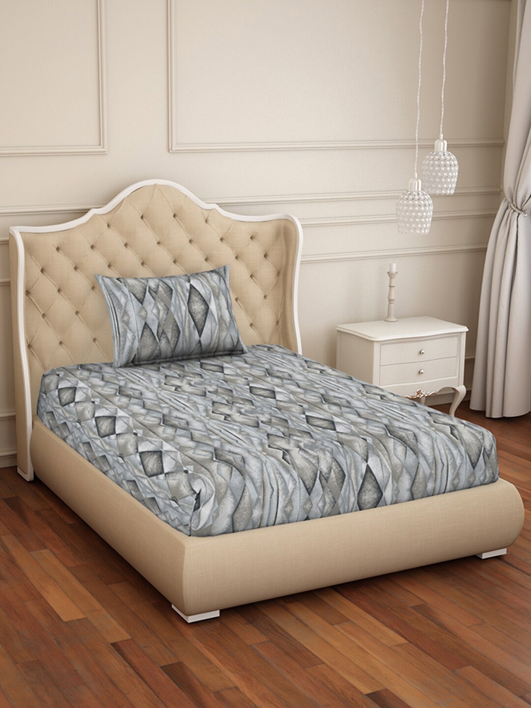 

Welspun Grey & White Geometric 144 TC Single Bedsheet with 1 Pillow Cover