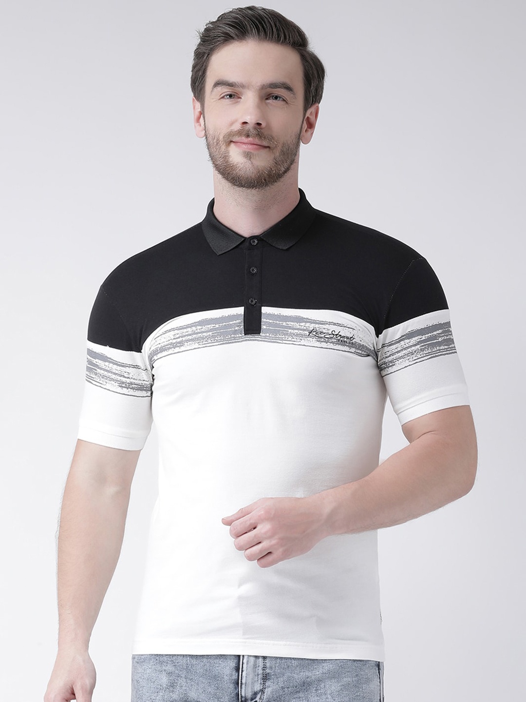 

Rex Straut Jeans Men White & Black Colourblocked Polo Collar Slim Fit T-shirt