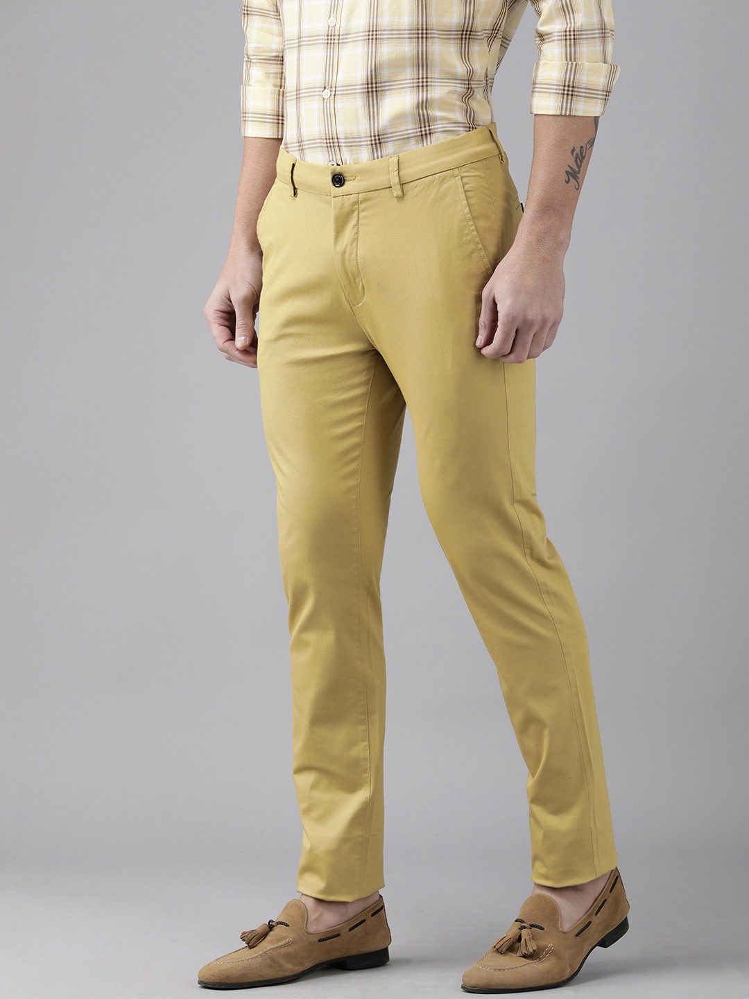 

Arrow Sport Men Khaki Jackson Super Slim Fit Trousers