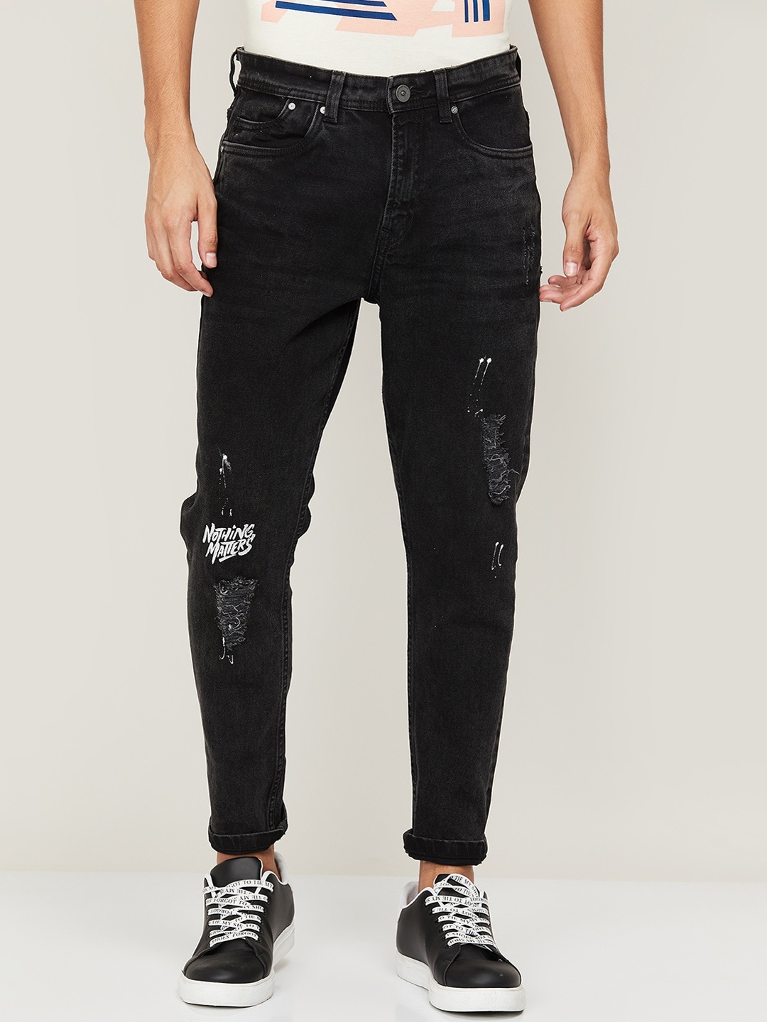 

Forca by Lifestyle Men Black Mildly Distressed Mid-Rise Regular Fit Jeans
