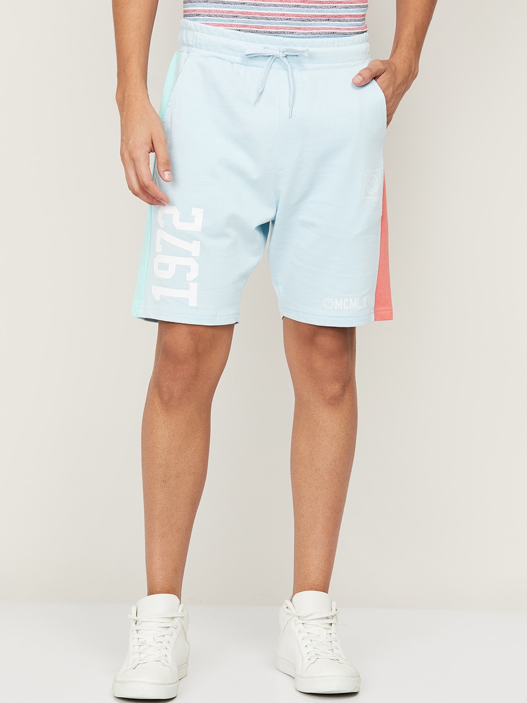 

SmileyWorld Men Blue Slim Fit Shorts