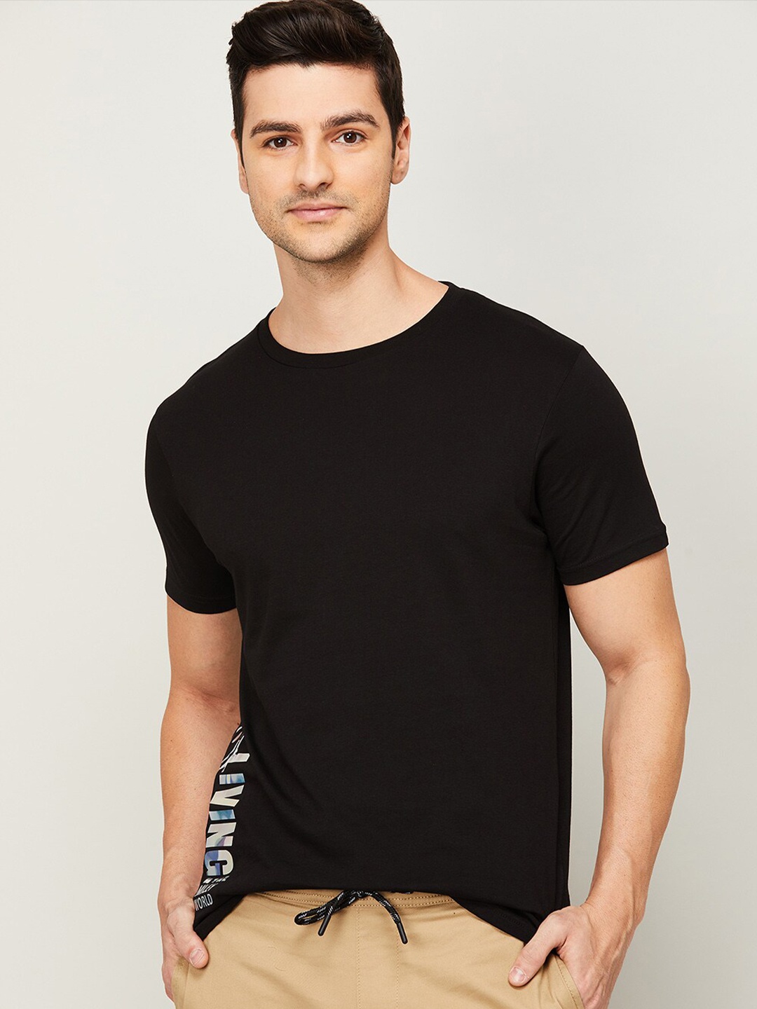 

SmileyWorld Men Black Typography Slim Fit T-shirt