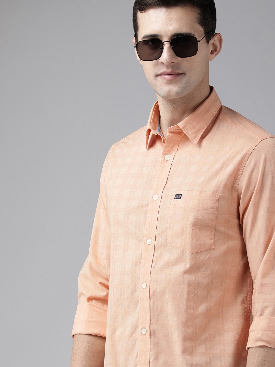 

Arrow Sport Men Peach-Coloured Slim Fit Self-Checked Pure Cotton Casual Shirt