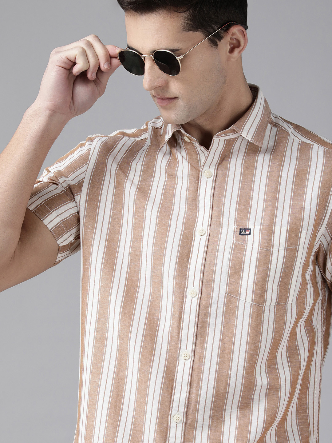 

Arrow Sport Men Brown & White Slim Fit Striped Pure Cotton Casual Shirt