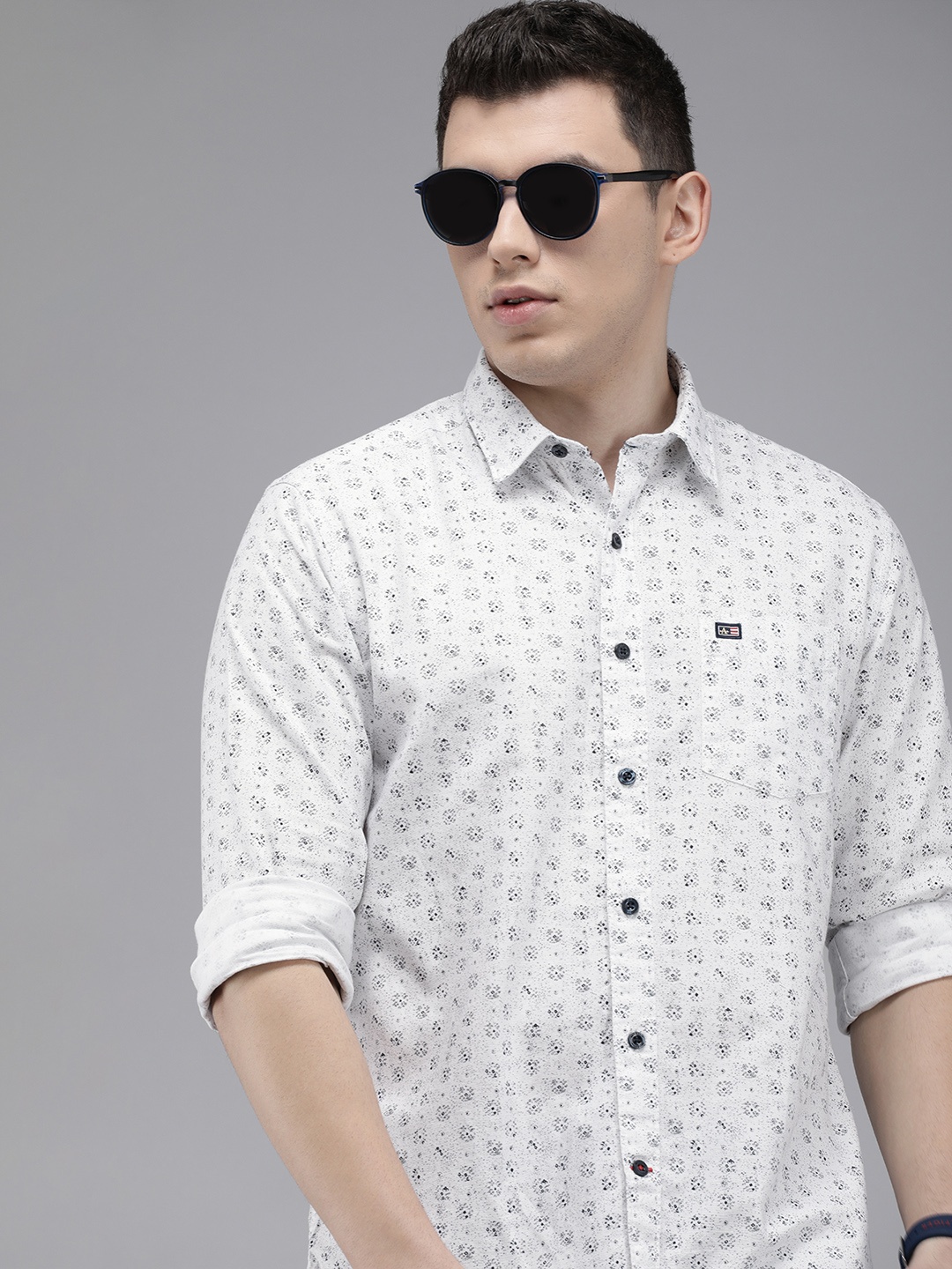 

Arrow Sport Men White Abstract Printed Original Slim Fit Pure Cotton Casual Shirt