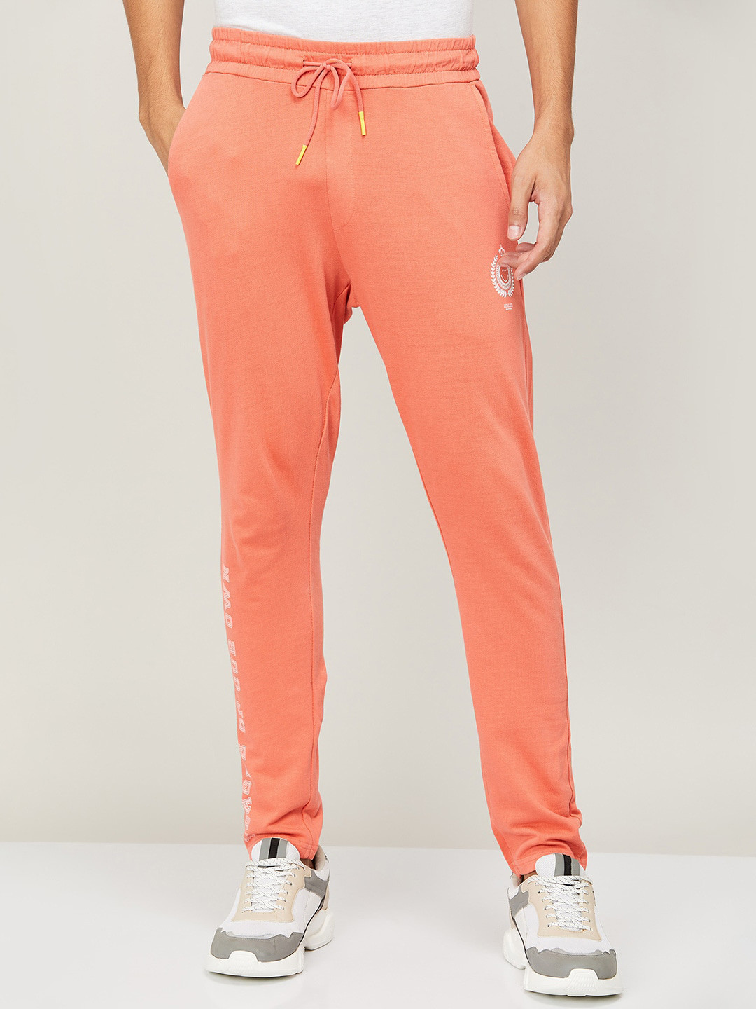 

SmileyWorld Men Coral Solid Cotton Slim-Fit Track Pants