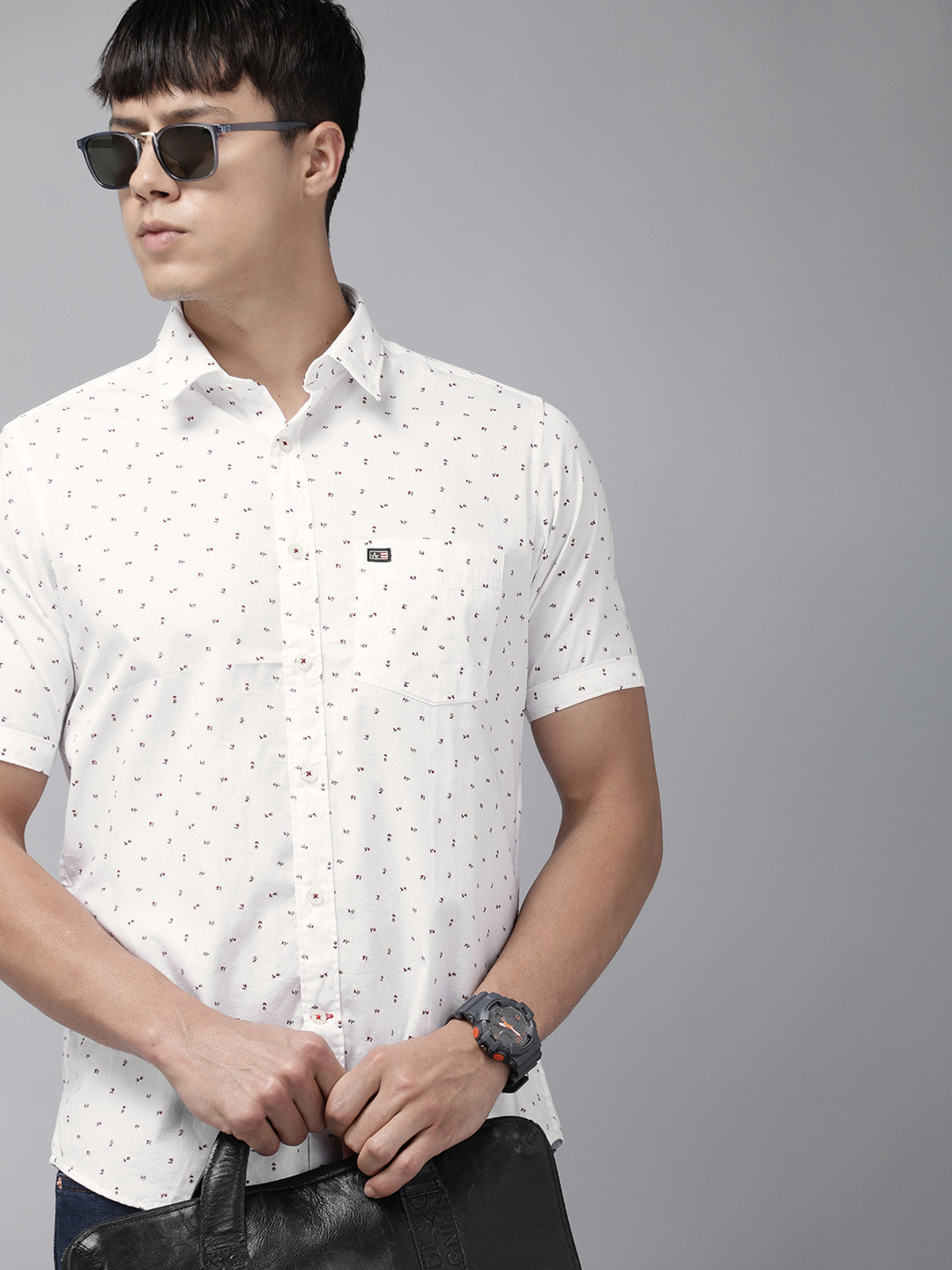 

Arrow Sport Men Pure Cotton Ditsy Floral Printed Casual Shirt, White