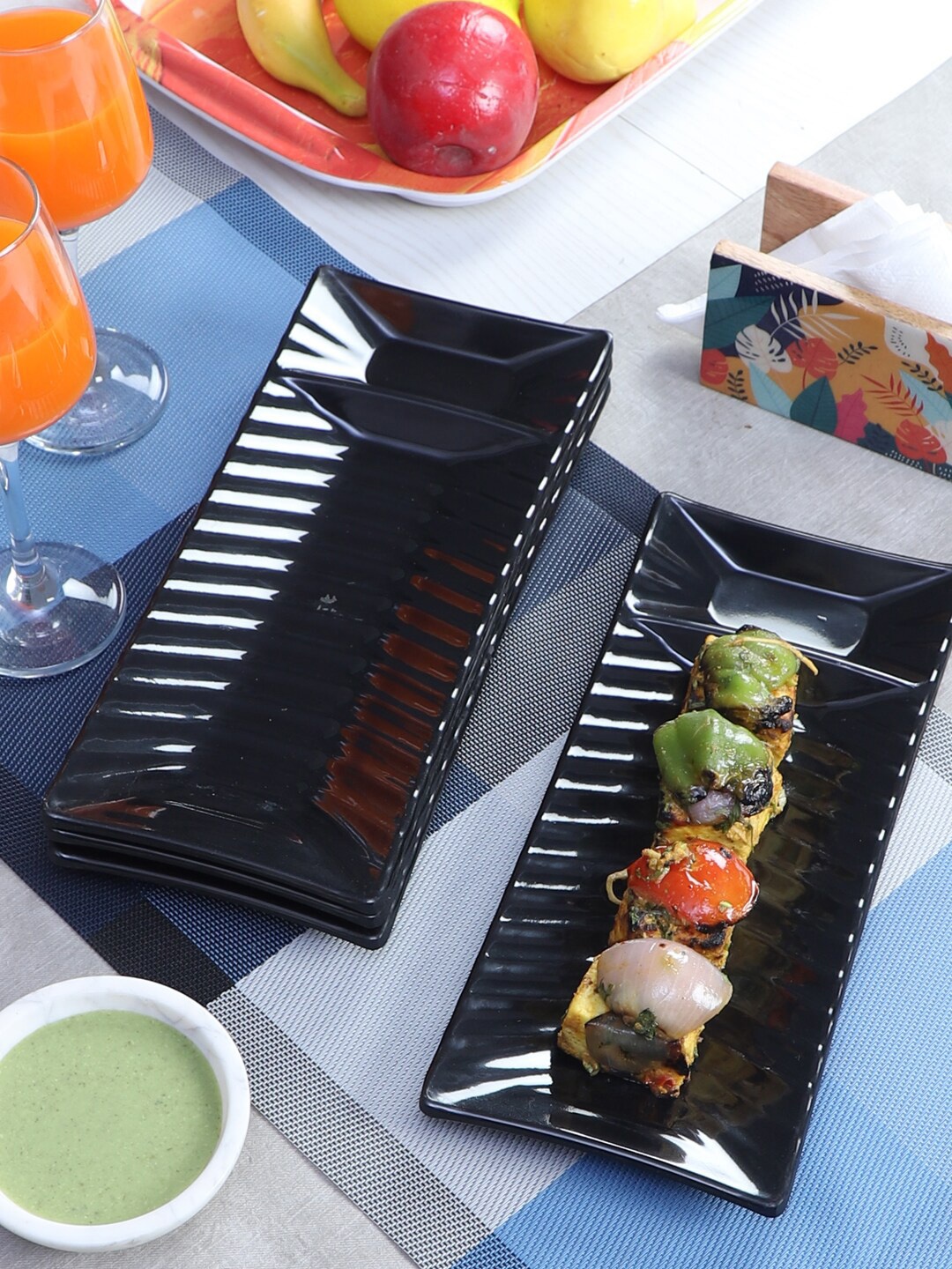 

Cdi 4 Pcs Black Rectangular Shaped Platter With Dip Bowl
