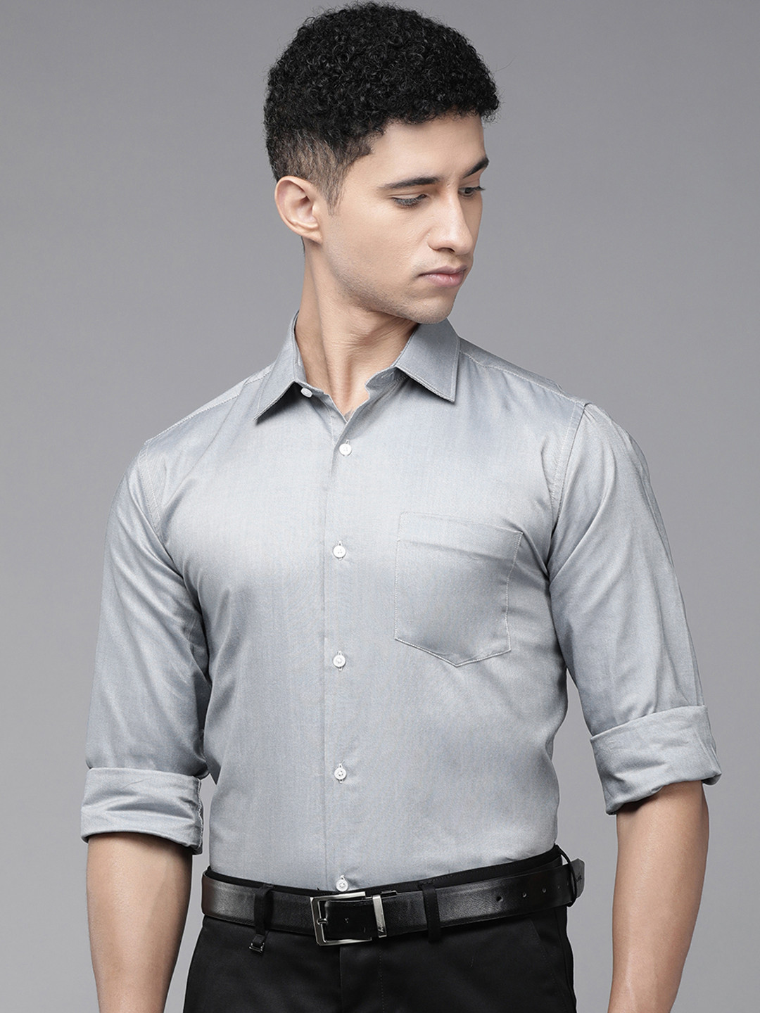 

Van Heusen Men Grey Textured Custom Fit Pure Cotton Formal Shirt